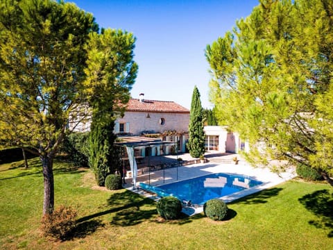 Outside: Large park (4000m2) - Barbecue + Plancha - Garden furniture + deckchairs - Heated swimming pool (early June to late September).