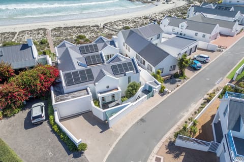 House, 4 Bedrooms, Smoking, Patio | Exterior