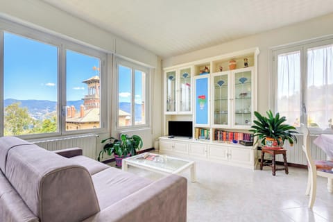Living and dining room