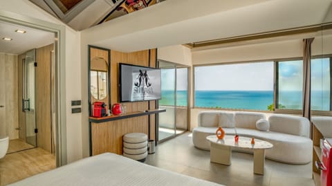 Studio Suite | Premium bedding, minibar, in-room safe, desk