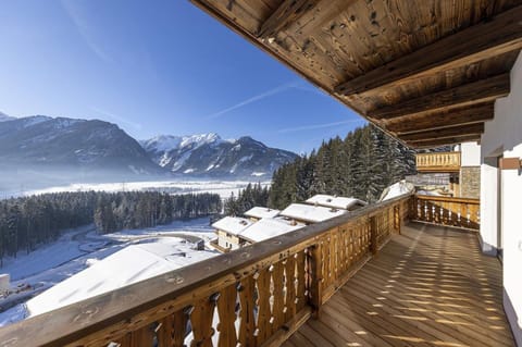 Chalet | Property grounds
