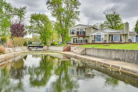 North Webster Vacation Rental | 3BR | 2BA | 1,828 Sq Ft | Stairs Required