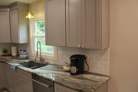 9095cffe-5aa5-49fe-8ba3-56f205326bdf