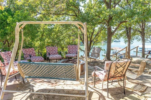 Beautiful Lake front Patio