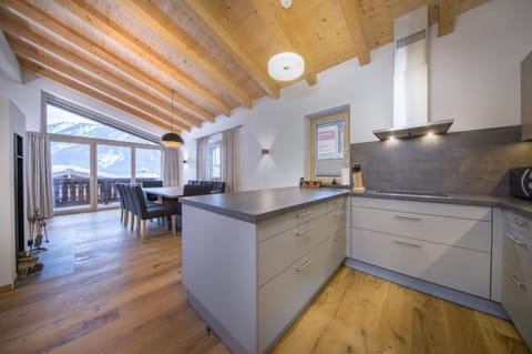 Chalet | Private kitchen | Stovetop