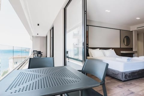 Superior Studio Suite, Partial Sea View | Balcony