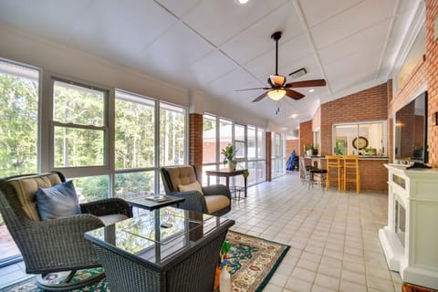 House (4 Bedrooms) | Interior