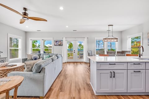House, Ocean View | Private kitchen | Full-size fridge, microwave, oven, stovetop