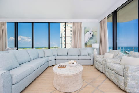 Phoenix Gulf Shores II 605, Gulf Shores, Alabama, beach front, 4 bedroom condominium on the 6th floor