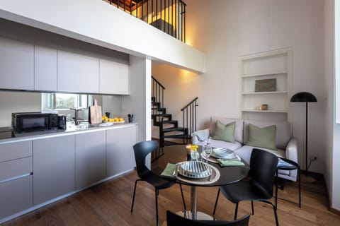 Apartment, Pool View | Dining room