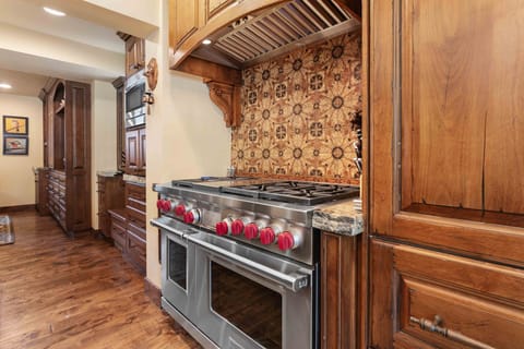 Indoors, Hardwood, Stained Wood, Kitchen, Cooktop