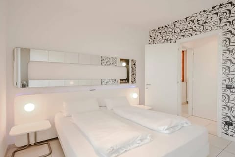 Apartment, 1 Double Bed, Patio, Mountain View (Sopra il Lago 5) | 1 bedroom, individually decorated, individually furnished