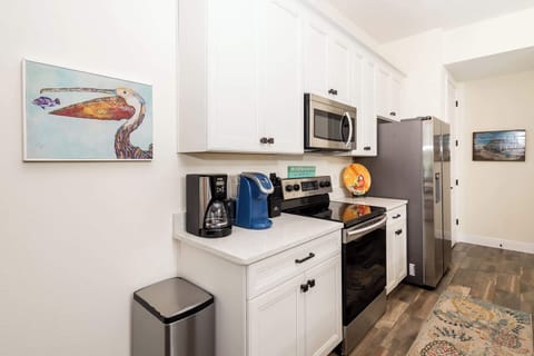 Fully furnished and equipped kitchen