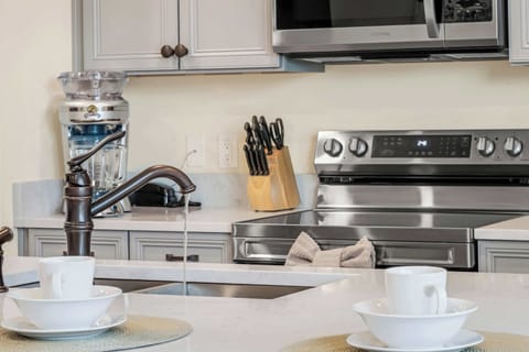 Fully equipped kitchen