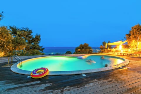 Shared pool