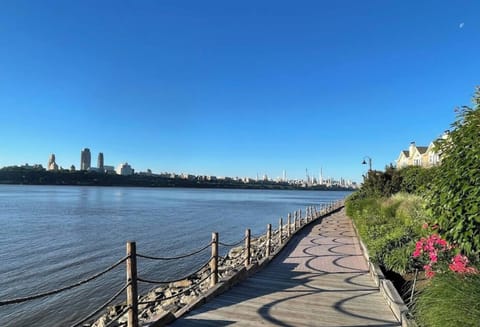 The Hudson River Waterfront Walkway, its entry just across the street from the property near the marina, offers stunning NYC skyline views. Stroll the scenic path lined with benches, retails spaces including Whole Foods Market for added convenience