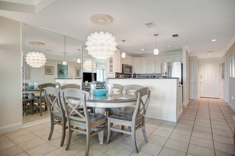 Villa, Multiple Beds, Kitchen (1829 Beachside Tennis) | Dining