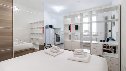 Apartment (0 Bedroom) | Interior