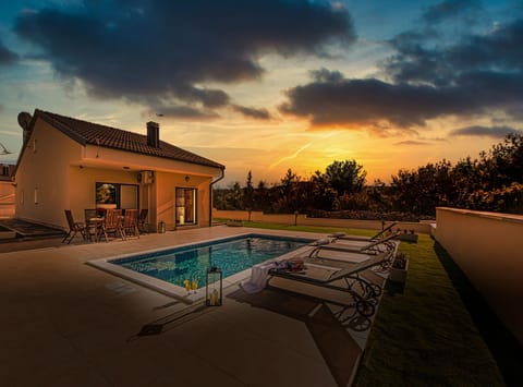 Villa (Three Bedroom House with Pool) | Exterior