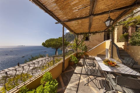 Autumn, Balcony / Terrace / Patio, Spring, Summer
