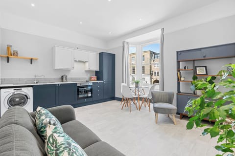 Open plan kitchen/living room