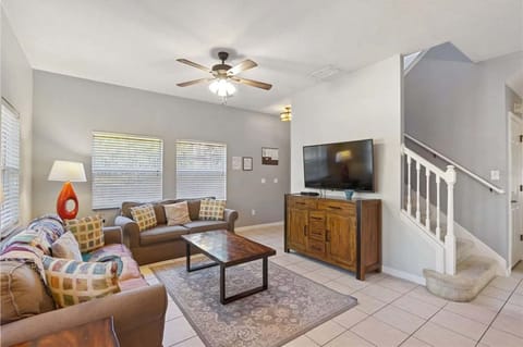 House | 4 bedrooms, desk, high-speed internet