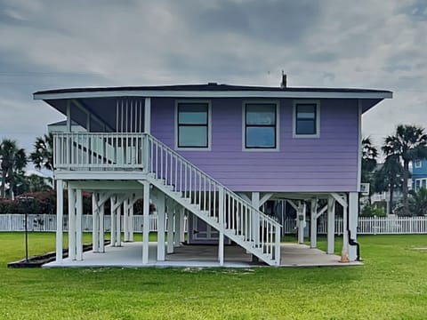 Welcome to Beachside Tiki Hut