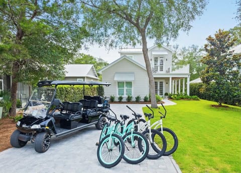 Explore 30A effortlessly with our 6-seater golf cart and cruiser bikes, making it easy to get to the beach, shops, and nearby attractions.