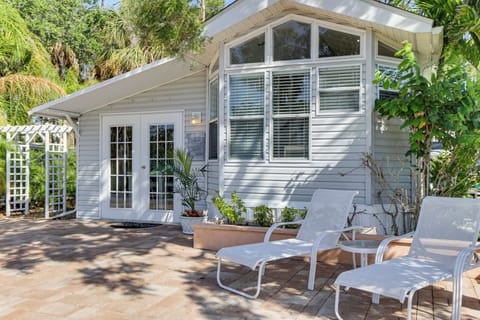 Nokomis Vacation Rental | 2BR | 1BA | 850 Sq Ft | 3 Steps to Access