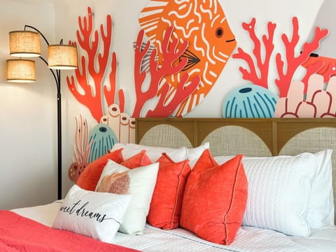 Welcome to Captain's Retreat! With fabulous decor and luxury furnishings...