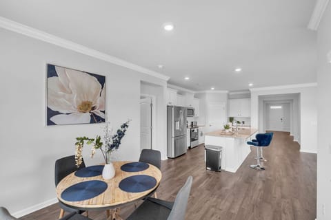 Dining Room, Dining Table, Furniture, Indoors, Table