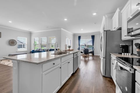 Indoors, Kitchen, Floor, Kitchen Island, Appliance