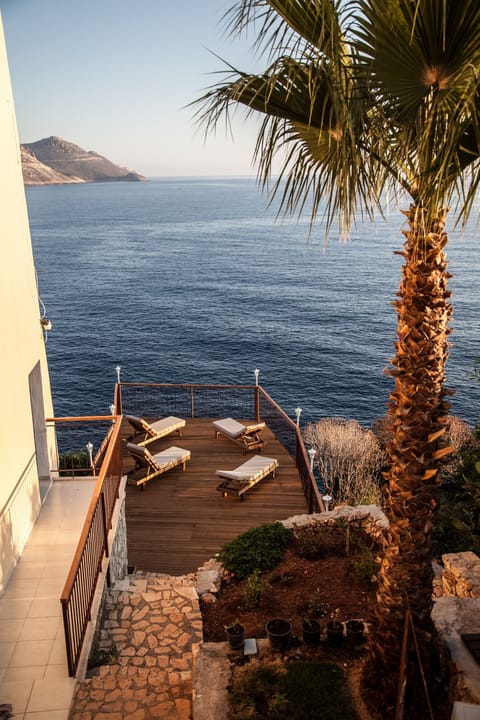 Sundeck
