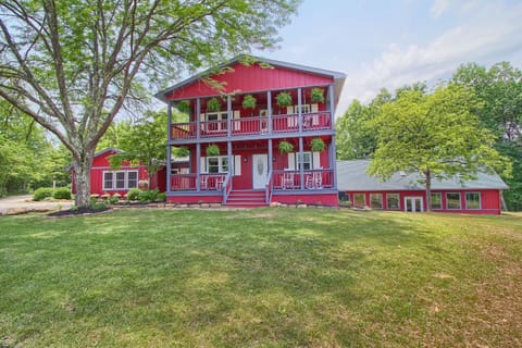 Southern Belle Lodge 