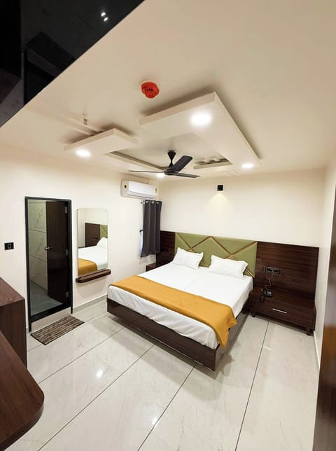 Deluxe Double Room | Soundproofing, free WiFi, bed sheets