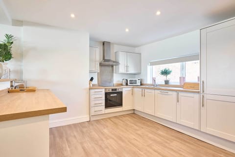 Albert House, Weymouth - Host & Stay