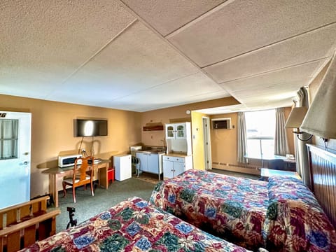 Rollaway beds (surcharge), WiFi (free), bed sheets
