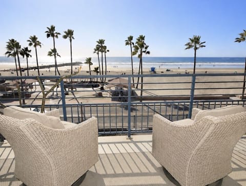 Luxury Beach Rental In Oceanside on Beach
