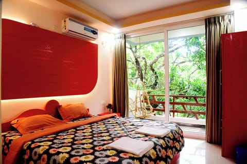 Deluxe Double Room, Balcony, Garden View | Free WiFi