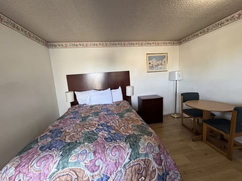 Iron/ironing board, free WiFi