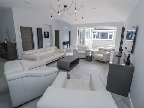 Cottage | Living area