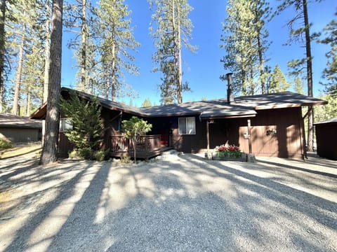 Welcome to the Pomo Trail Creekside Home!