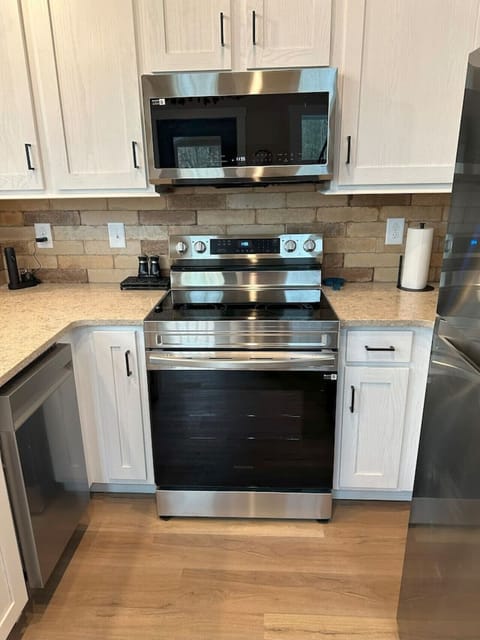 Full Kitchen - Cook a Feast!