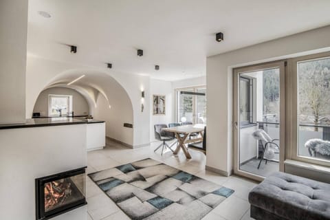 756b36ca-b5ea-4883-8a9c-66ea58b1fd20