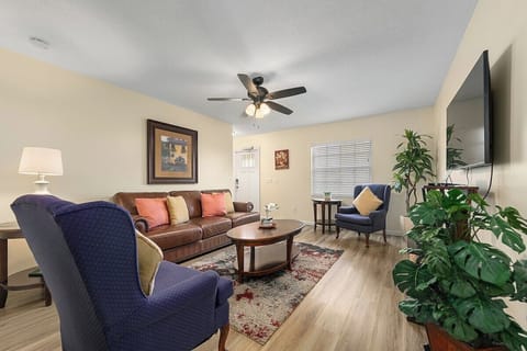 Living Room, downstairs with Smart TV and wifi.