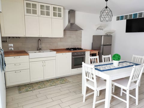 Apartment | Private kitchen | Coffee/tea maker