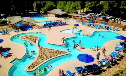 Lazy river pool. Splish Splash!!