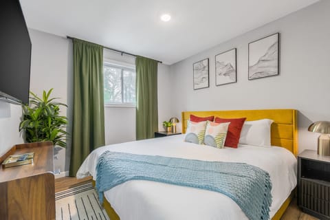 King bed in main bedroom
