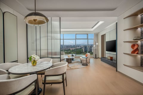 One Bedroom Suite River View | Down comforters, desk, laptop workspace, blackout drapes