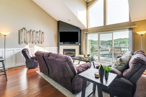 Camdenton Vacation Rental | 4BR | 2BA | Stairs Required | 1,923 Sq Ft